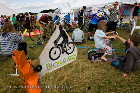 Bicycle workshop. Climate Camp calls for the government to take action on climate change and stop the bulding of Kingsnorth coal fired electricity station. Rochester, Kent.
© Jess Hurd/reportdigital.co.uk
Tel: 01789-262151/07831-121483  
info@reportdigital.co.uk  
NUJ recommended terms & conditions apply. Moral rights asserted under Copyright Designs & Patents Act 1988. Credit is required. No part of this photo to be stored, reproduced, manipulated or transmitted by any means without permission.