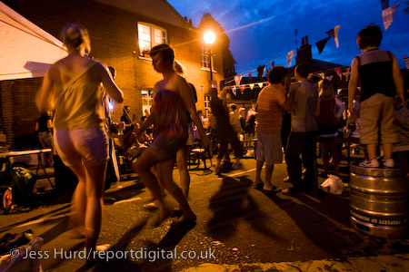 Gawber Street Festival, possibly Londons smallest street festival. Tower Hamlets, East London.
© Jess Hurd/reportdigital.co.uk
Tel: 01789-262151/07831-121483  
info@reportdigital.co.uk  
NUJ recommended terms & conditions apply. Moral rights asserted under Copyright Designs & Patents Act 1988. Credit is required. No part of this photo to be stored, reproduced, manipulated or transmitted by any means without permission.
