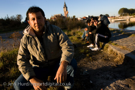 Refugees in Calais wait for food from Salam. France.
© Jess Hurd/reportdigital.co.uk
Tel: 01789-262151/07831-121483  
info@reportdigital.co.uk  
NUJ recommended terms & conditions apply. Moral rights asserted under Copyright Designs & Patents Act 1988. Credit is required. No part of this photo to be stored, reproduced, manipulated or transmitted by any means without permission.