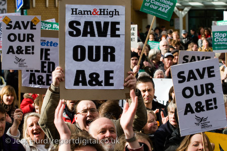 Demonstration to save the Whittington Hospital A&E department from closure marches up the Holloway Road, London.
© Jess Hurd/reportdigital.co.uk
Tel: 01789-262151/07831-121483  
info@reportdigital.co.uk  
NUJ recommended terms & conditions apply. Moral rights asserted under Copyright Designs & Patents Act 1988. Credit is required. No part of this photo to be stored, reproduced, manipulated or transmitted by any means without permission.