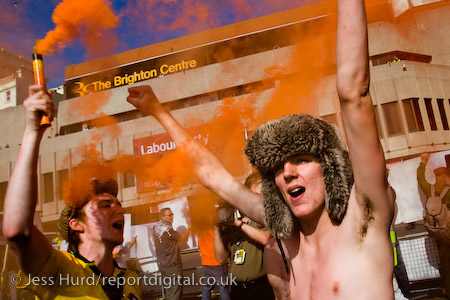 March for jobs, education and Peace, Labour Party Conference. Brighton.

© Jess Hurd/reportdigital.co.uk
Tel: 01789-262151/07831-121483  
info@reportdigital.co.uk  
NUJ recommended terms & conditions apply. Moral rights asserted under Copyright Designs & Patents Act 1988. Credit is required. No part of this photo to be stored, reproduced, manipulated or transmitted by any means without permission.