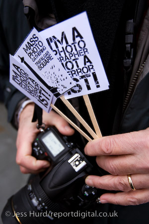 Up to 3000 people join the I'm a Photographer Not a Terrorist Mass Gathering in Trafalgar Square in defence of street photography and against the arbitary use of the terrorism laws to stop and search photographers.

© Jess Hurd/reportdigital.co.uk
Tel: 01789-262151/07831-121483  
info@reportdigital.co.uk  
NUJ recommended terms & conditions apply. Moral rights asserted under Copyright Designs & Patents Act 1988. Credit is required. No part of this photo to be stored, reproduced, manipulated or transmitted by any means without permission.