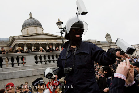 Up to 3000 people join the I'm a Photographer Not a Terrorist Mass Gathering in Trafalgar Square in defence of street photography and against the arbitary use of the terrorism laws to stop and search photographers.

© Jess Hurd/reportdigital.co.uk
Tel: 01789-262151/07831-121483  
info@reportdigital.co.uk  
NUJ recommended terms & conditions apply. Moral rights asserted under Copyright Designs & Patents Act 1988. Credit is required. No part of this photo to be stored, reproduced, manipulated or transmitted by any means without permission.