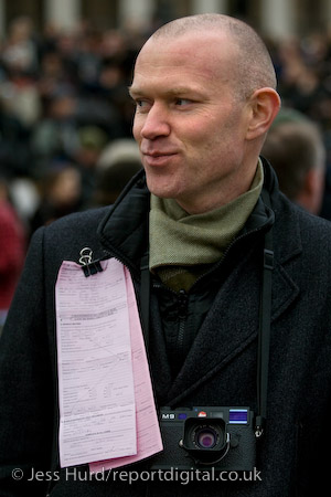 Up to 3000 people join the I'm a Photographer Not a Terrorist Mass Gathering in Trafalgar Square in defence of street photography and against the arbitary use of the terrorism laws to stop and search photographers.

© Jess Hurd/reportdigital.co.uk
Tel: 01789-262151/07831-121483  
info@reportdigital.co.uk  
NUJ recommended terms & conditions apply. Moral rights asserted under Copyright Designs & Patents Act 1988. Credit is required. No part of this photo to be stored, reproduced, manipulated or transmitted by any means without permission.