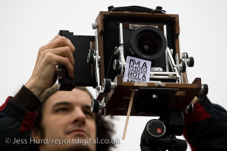 Up to 3000 people join the I'm a Photographer Not a Terrorist Mass Gathering in Trafalgar Square in defence of street photography and against the arbitary use of the terrorism laws to stop and search photographers.

© Jess Hurd/reportdigital.co.uk
Tel: 01789-262151/07831-121483  
info@reportdigital.co.uk  
NUJ recommended terms & conditions apply. Moral rights asserted under Copyright Designs & Patents Act 1988. Credit is required. No part of this photo to be stored, reproduced, manipulated or transmitted by any means without permission.
