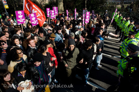 UAF protesters demonstrate against the English Defence League as they march in support of the Dutch Islamophobic politician Geert Wilders who was a guest of UKIP at the Houses of Parliament. London.

© Jess Hurd/reportdigital.co.uk
Tel: 01789-262151/07831-121483  
info@reportdigital.co.uk  
NUJ recommended terms & conditions apply. Moral rights asserted under Copyright Designs & Patents Act 1988. Credit is required. No part of this photo to be stored, reproduced, manipulated or transmitted by any means without permission.