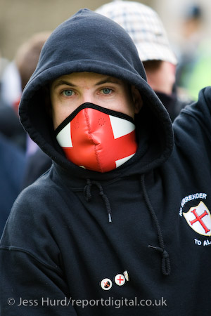 English Defence League march in support of the Dutch Islamophobic politician Geert Wilders who was a guest of UKIP at the Houses of Parliament. London.

© Jess Hurd/reportdigital.co.uk
Tel: 01789-262151/07831-121483  
info@reportdigital.co.uk  
NUJ recommended terms & conditions apply. Moral rights asserted under Copyright Designs & Patents Act 1988. Credit is required. No part of this photo to be stored, reproduced, manipulated or transmitted by any means without permission.