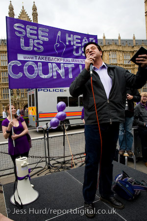Mark Thomas political comedian. Take Back Parliament protest, Demo for Democracy. Campaign for proportional representation. Westminster.

© Jess Hurd/reportdigital.co.uk
Tel: 01789-262151/07831-121483  
info@reportdigital.co.uk  
NUJ recommended terms & conditions apply. Moral rights asserted under Copyright Designs & Patents Act 1988. Credit is required. No part of this photo to be stored, reproduced, manipulated or transmitted by any means without permission.