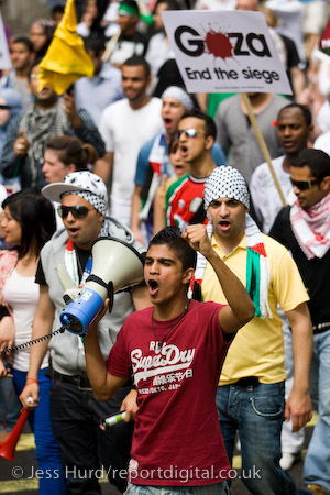 Demonstrators march to the Israeli Embassy against the Israeli attack on the flotilla of aid-carrying vessels bound for Gaza. London.

© Jess Hurd/reportdigital.co.uk
Tel: 01789-262151/07831-121483  
info@reportdigital.co.uk  
NUJ recommended terms & conditions apply. Moral rights asserted under Copyright Designs & Patents Act 1988. Credit is required. No part of this photo to be stored, reproduced, manipulated or transmitted by any means without permission.